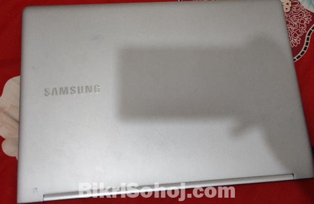 Samsung series 9 i7 7th generation